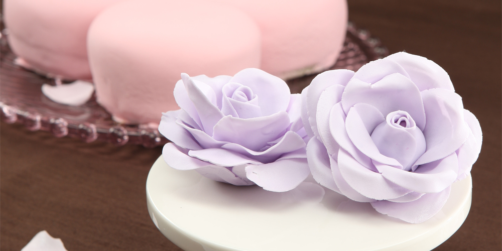 The Miracle of Gum Paste Flower Art