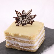 Christmas Opéra Cake