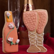 How to Decorate Champagne Sugar Cookies and Roses