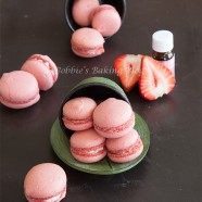 Strawberry-Blossom Macaron