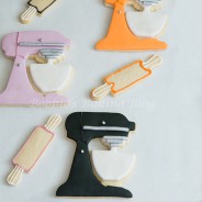 Holiday Baking: Fondant Kitchen Mixer Fun