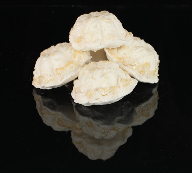 Framboise Meringue Marshmallow Cookies
