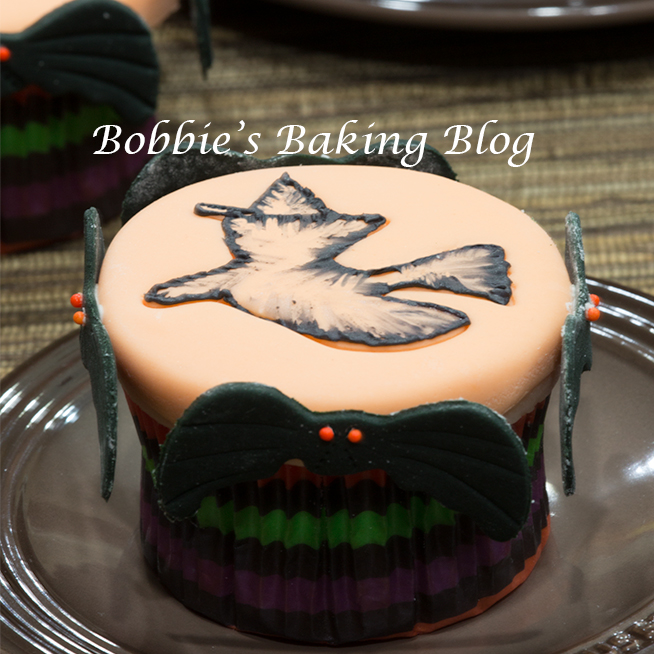 Bewitching Dulce de Leche, Brush Embroidered Cupcakes