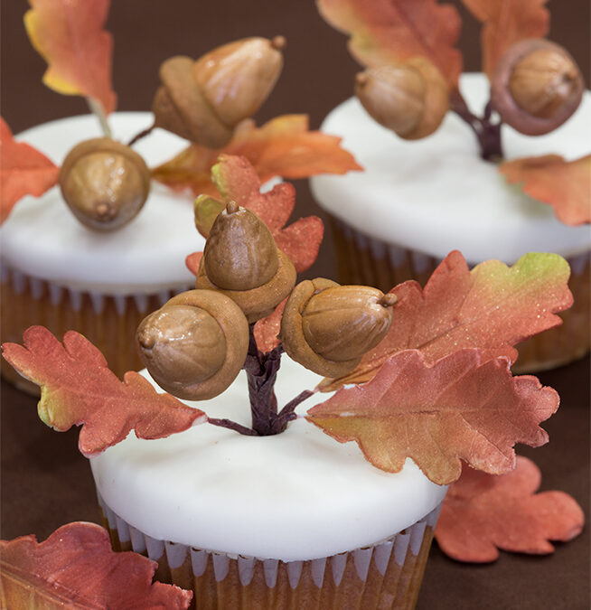 Apple Cider Cupcakes with Acorns and Oak Leaves