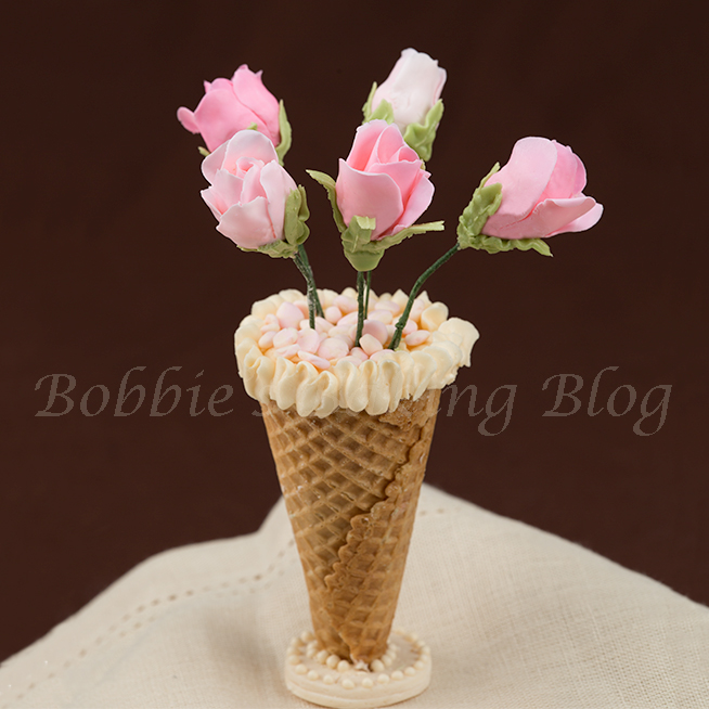 How to Make Modeling Chocolate Long Stem Roses in a Vase