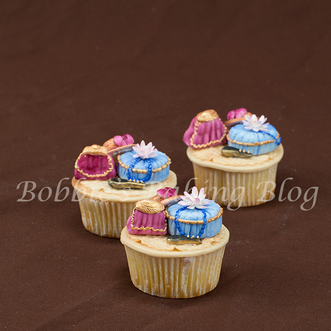 learn how to make a fondant purse and matching hatbox