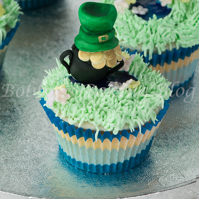 how to make modeling chocolate pot of gold and hat